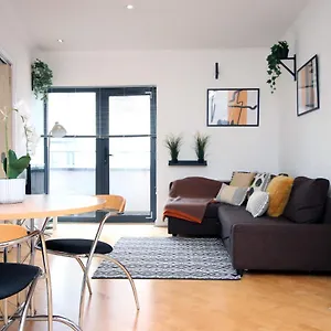 The Hayes By Mia Living 2 Bedroom In Centre Apartment