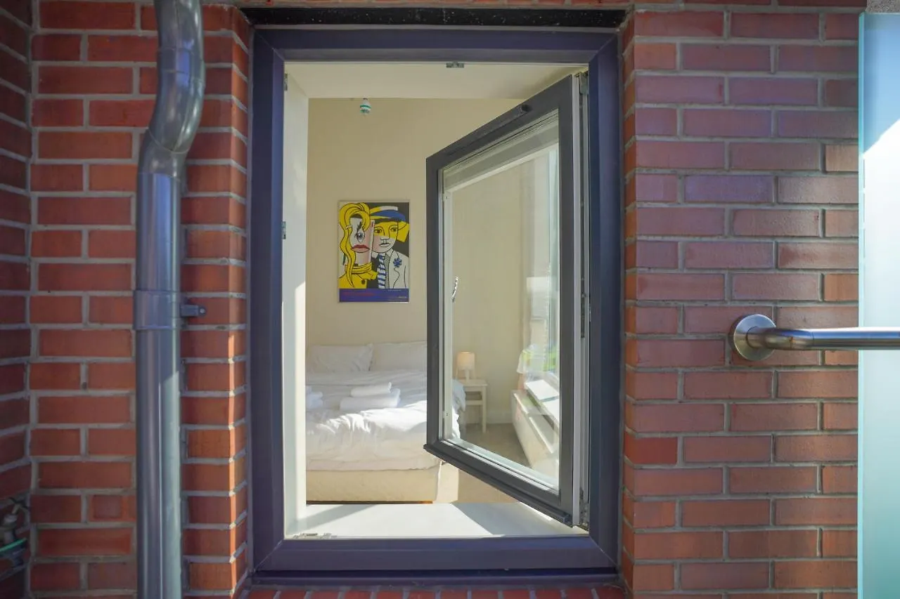 Royal Stuart Lane - Townhouse By The Bay With Parking Villa Cardiff Holiday home