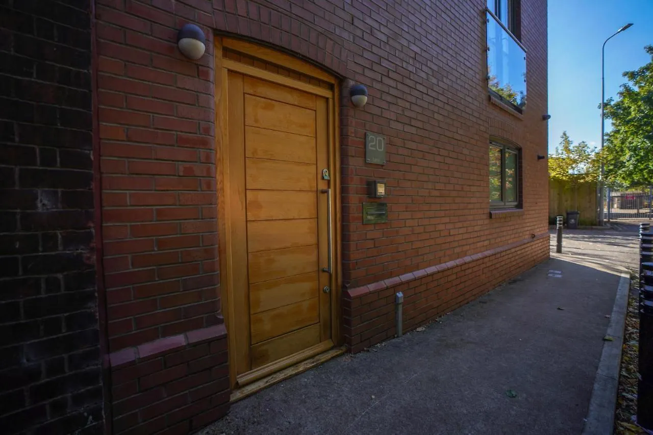 Royal Stuart Lane - Townhouse By The Bay With Parking Villa Cardiff United Kingdom